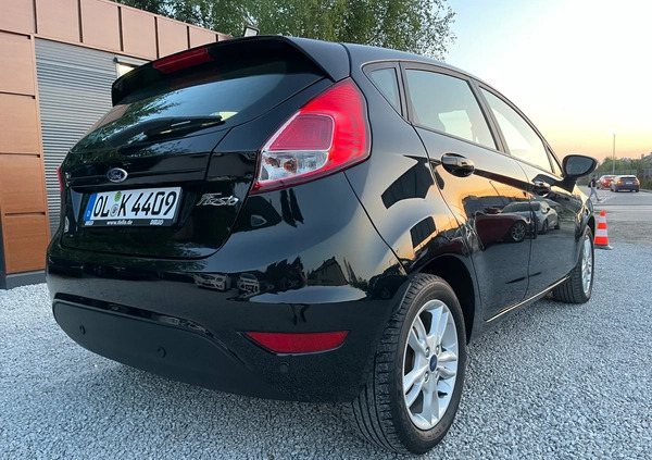 Ford Fiesta cena 28900 przebieg: 221587, rok produkcji 2016 z Swarzędz małe 379